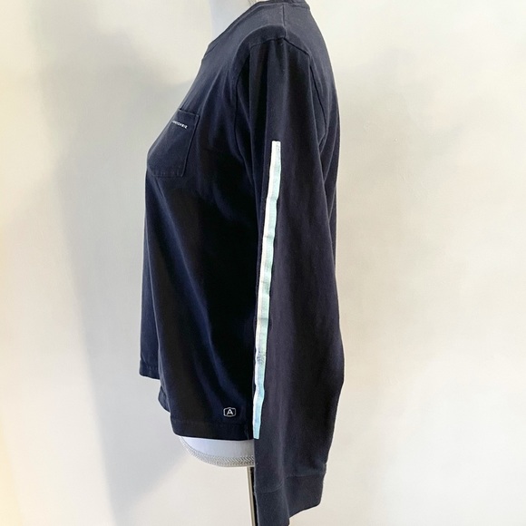 Ladies Abercrombie & Fitch Graphic Long Sleeve Tee - Picture 4 of 13